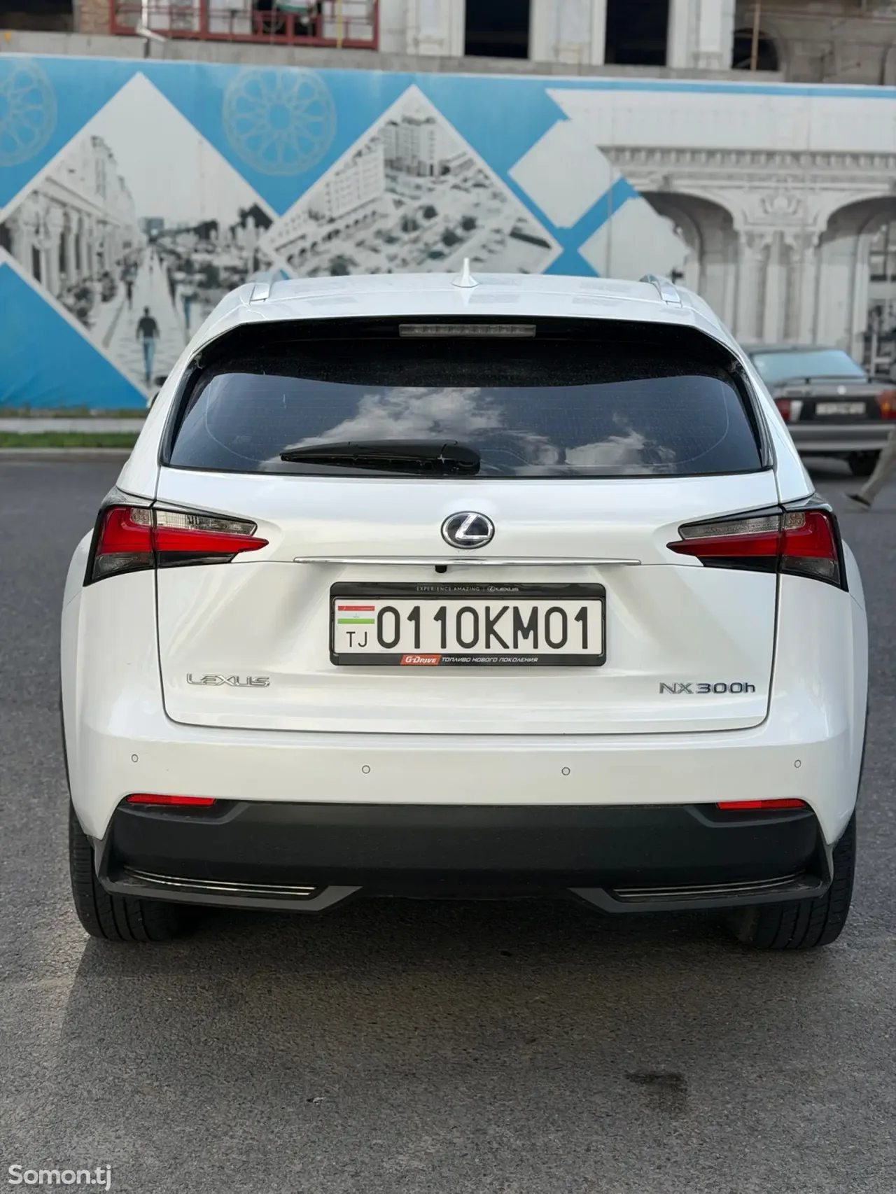 Lexus NX series 2015 · 2.5 AT