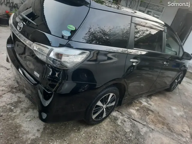 Toyota Wish 2015 · 2.0 AT
