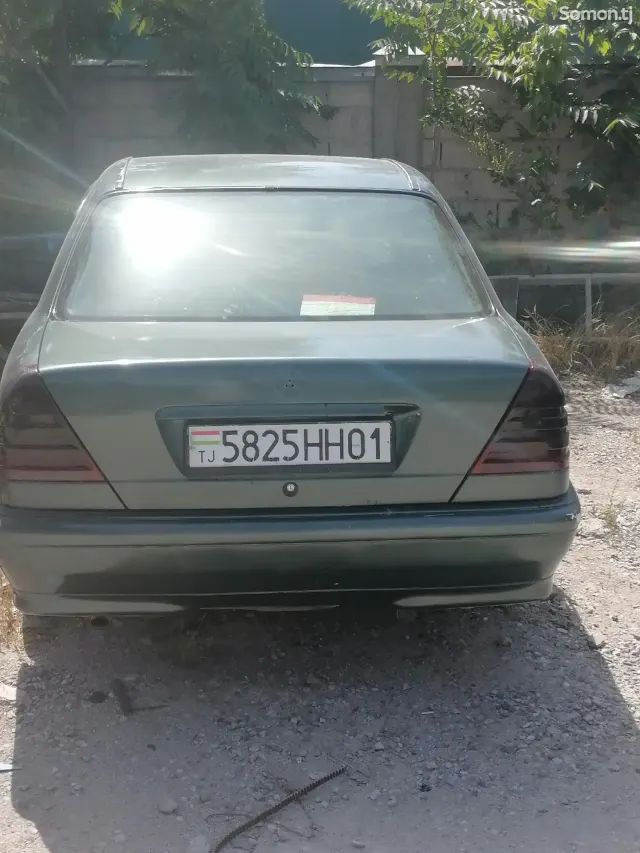 Mercedes-Benz A class 1994 · 2.0 MT