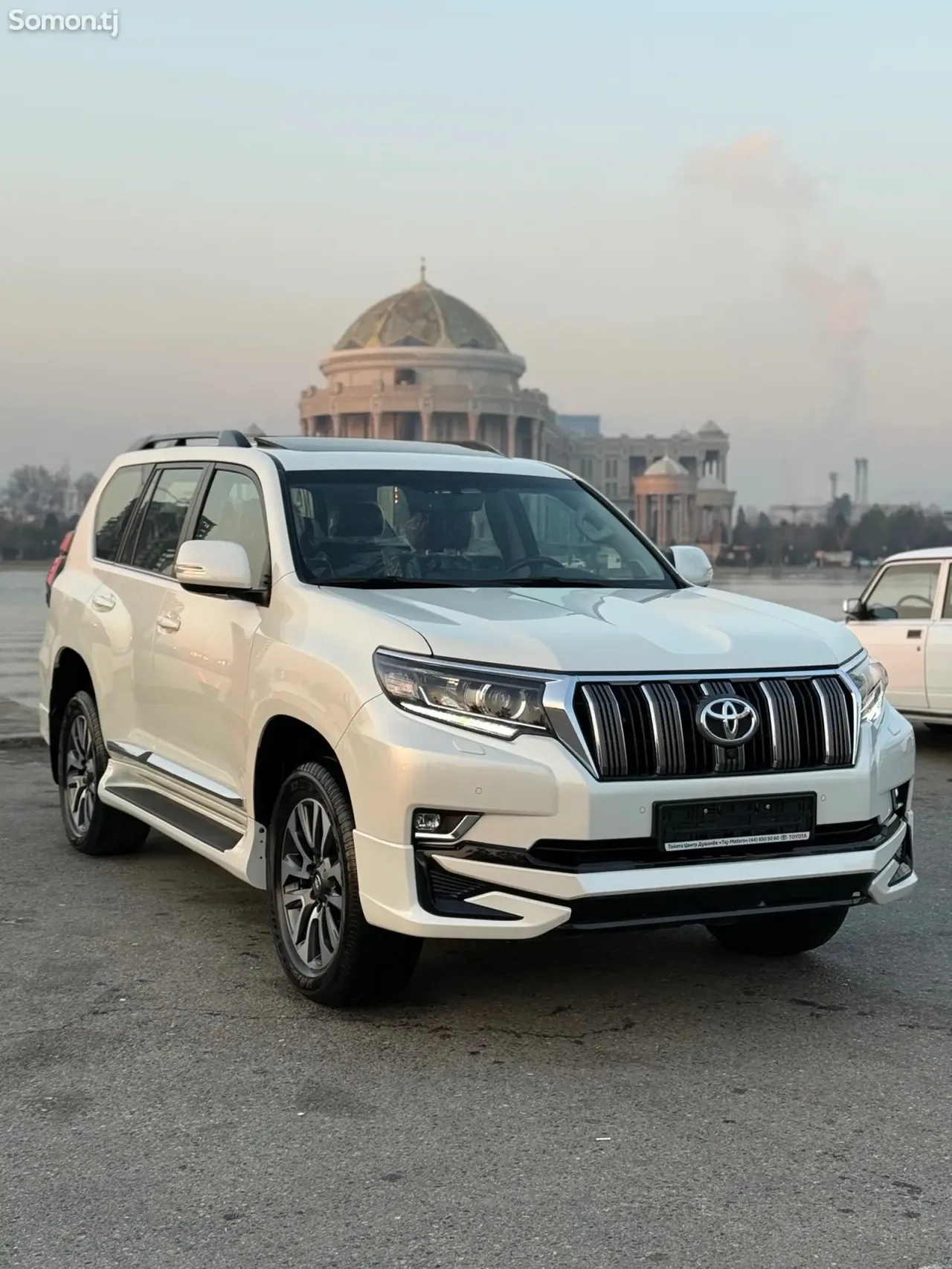 Toyota Land Cruiser Prado 2023 · 4.0 AT