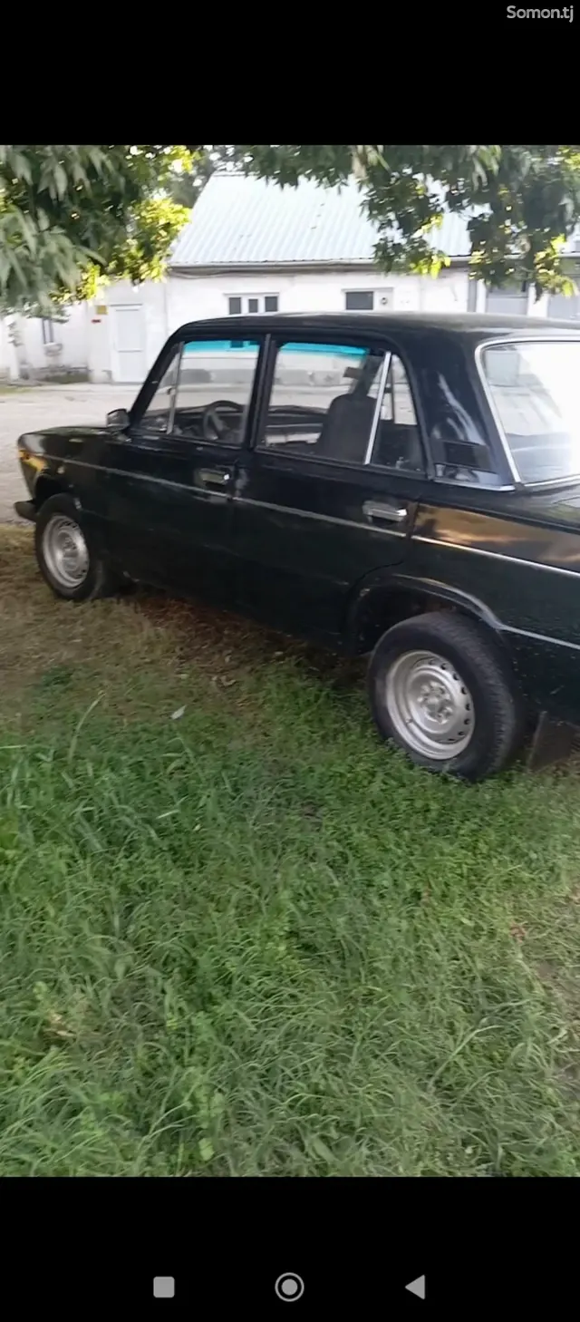 Lada (ВАЗ) 2106 1987 · 1.8 MT