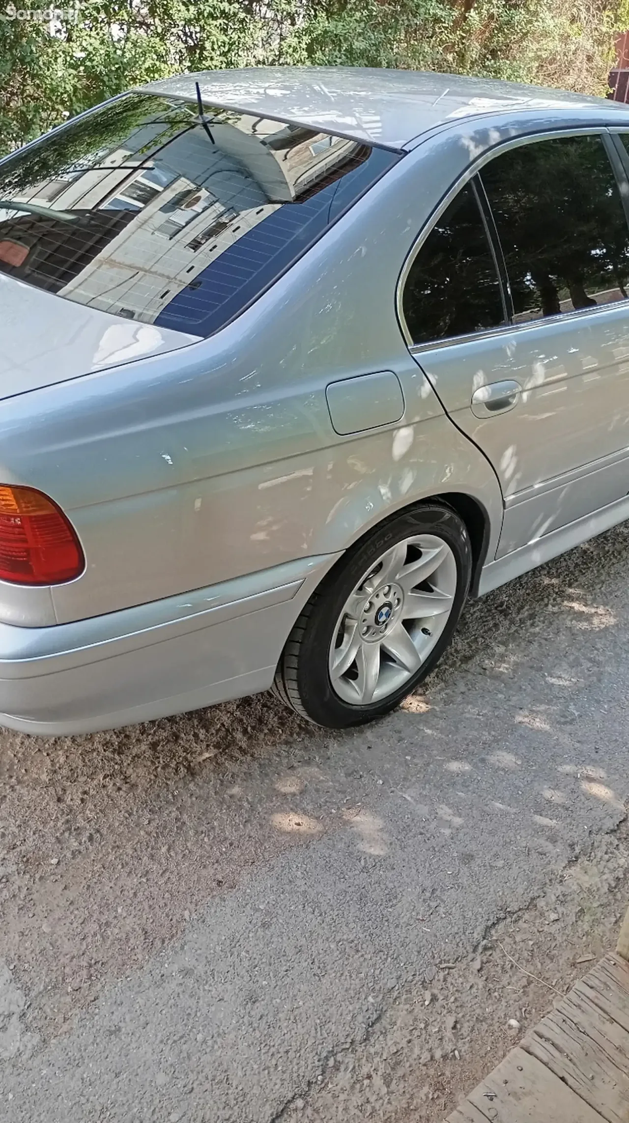 BMW 5 series 1996 · 2.3 AT
