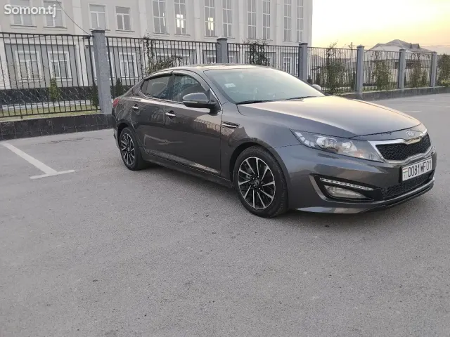 Kia K5 2011 · 2.0 AT