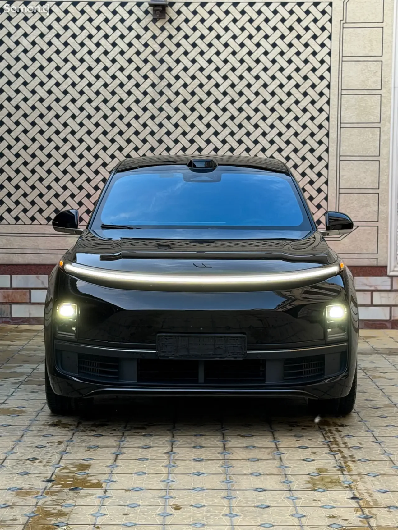 Li Auto (Lixiang) L9 2024 · 1.5 AT