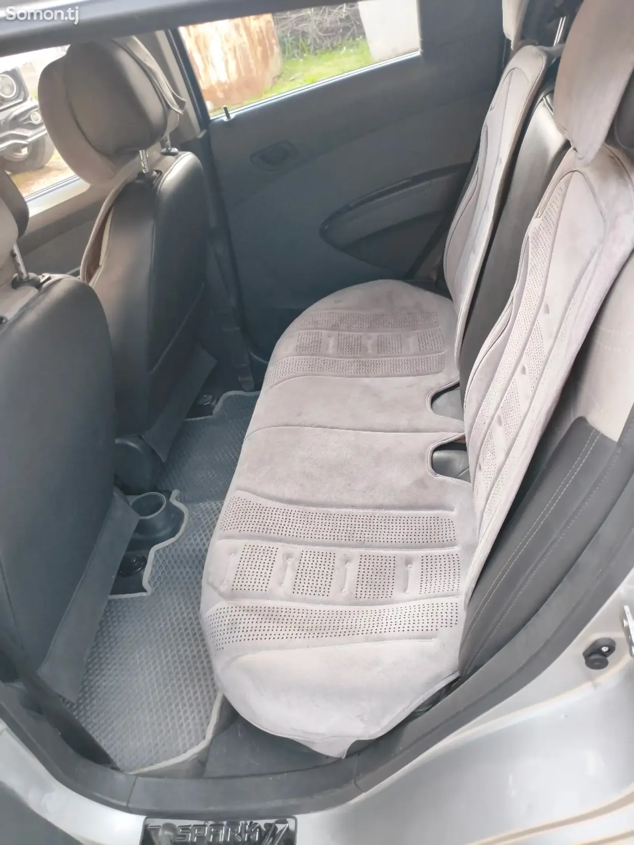 Chevrolet Spark 2014 · 1.1 AT
