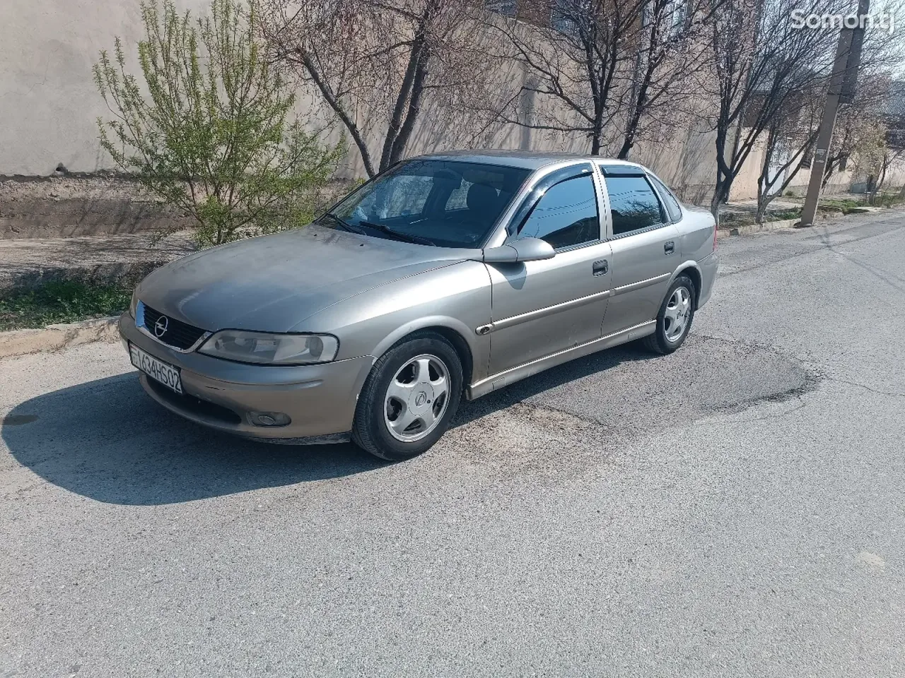 Opel Vectra B 1999 · 1.6 MT