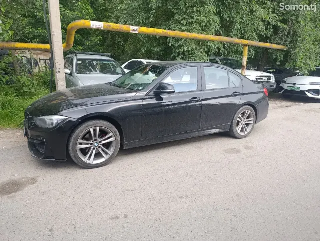 BMW 3 series 2014 · 2.0 AT