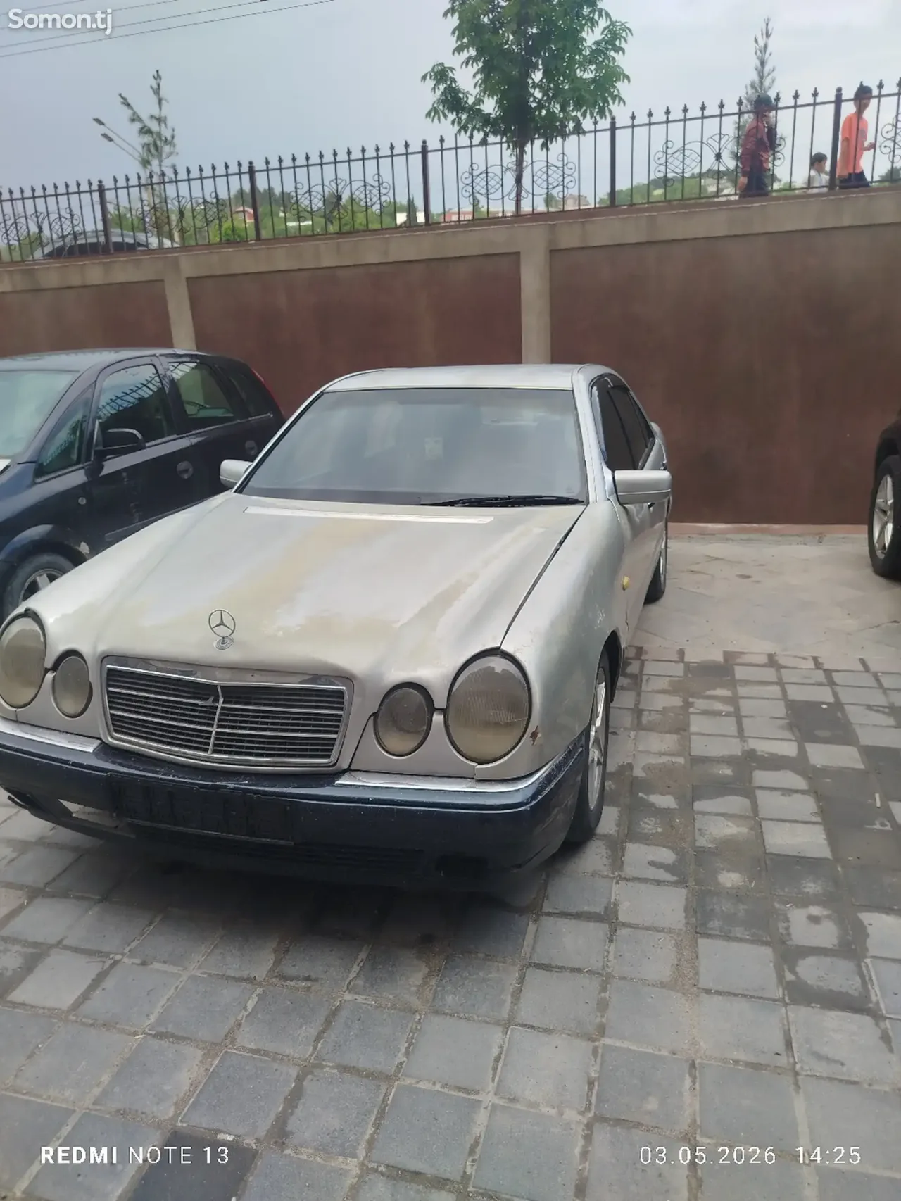Mercedes-Benz E class 1996 · 2.0 MT