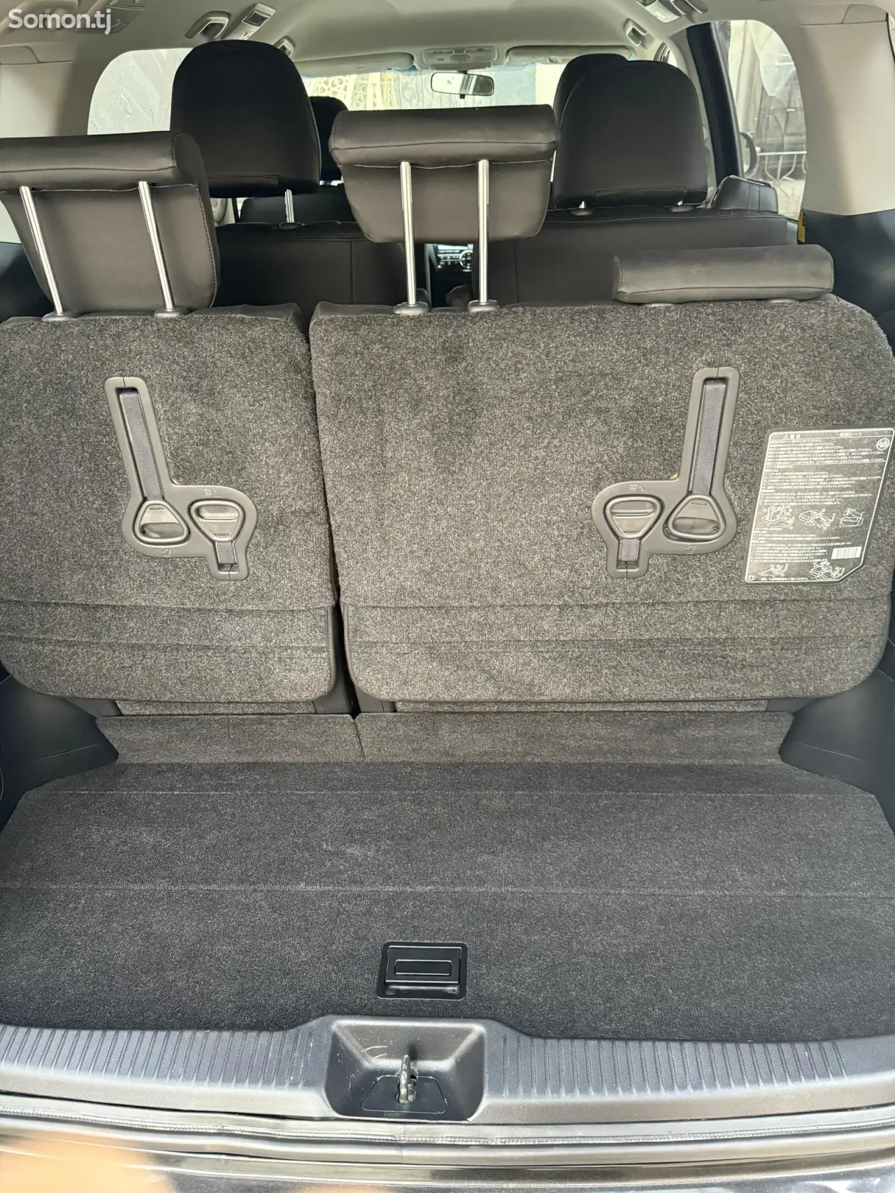 Toyota Estima 2014 · 2.4 AT