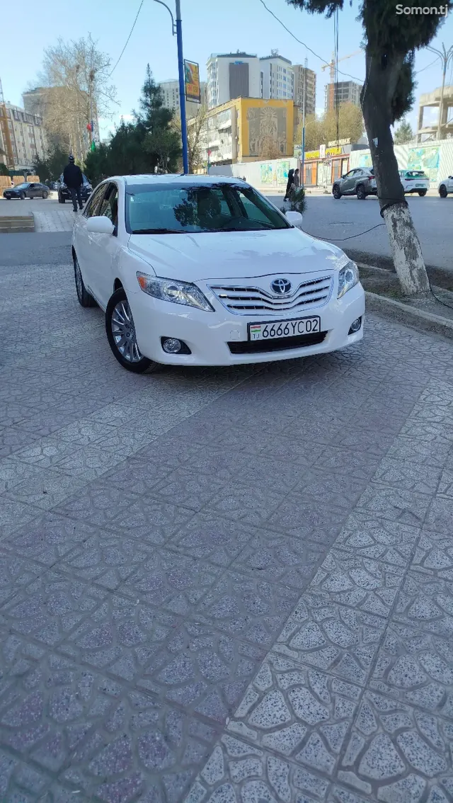 Toyota Camry 2007 · 2.4 AT