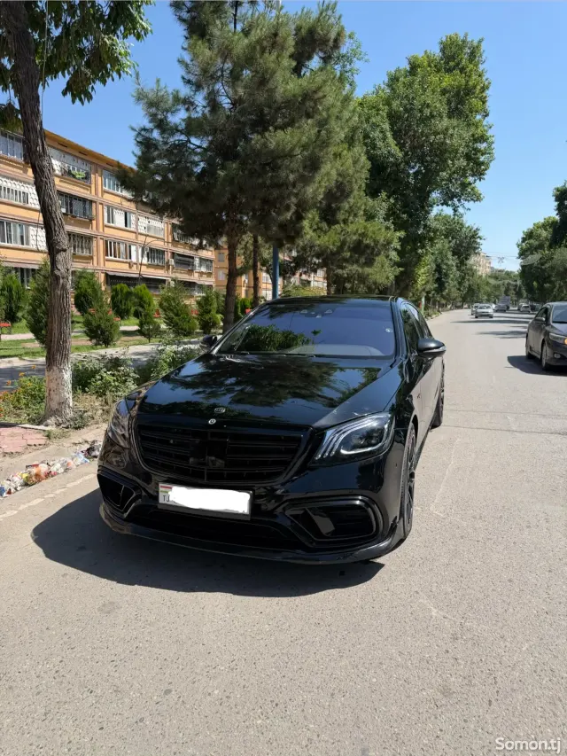 Mercedes-Benz S class 2015 · 5.5 AT
