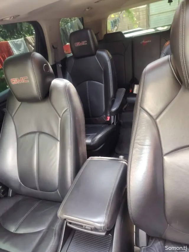 GMC Acadia 2015 · 3.6 AT