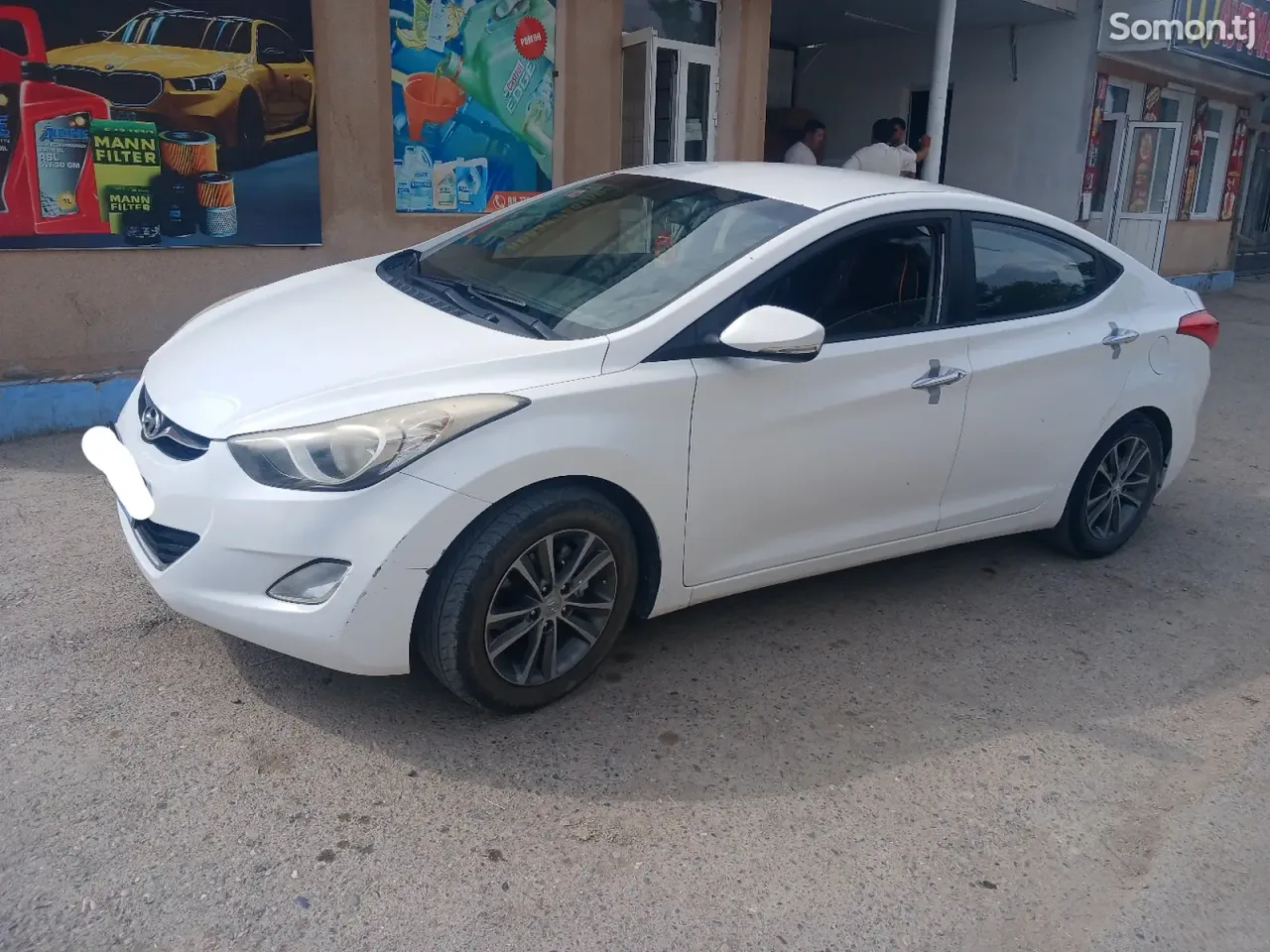 Hyundai Avante 2011 · 1.6 AT
