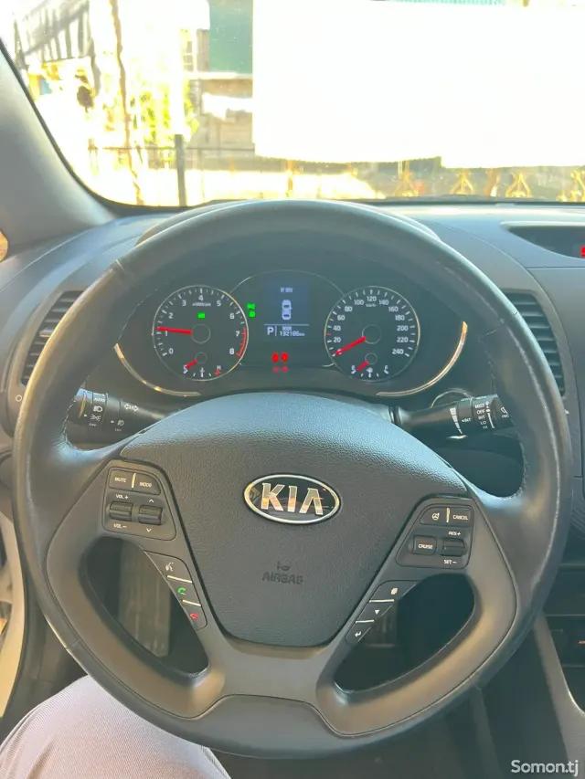 Kia K3 2014 · 1.6 AT