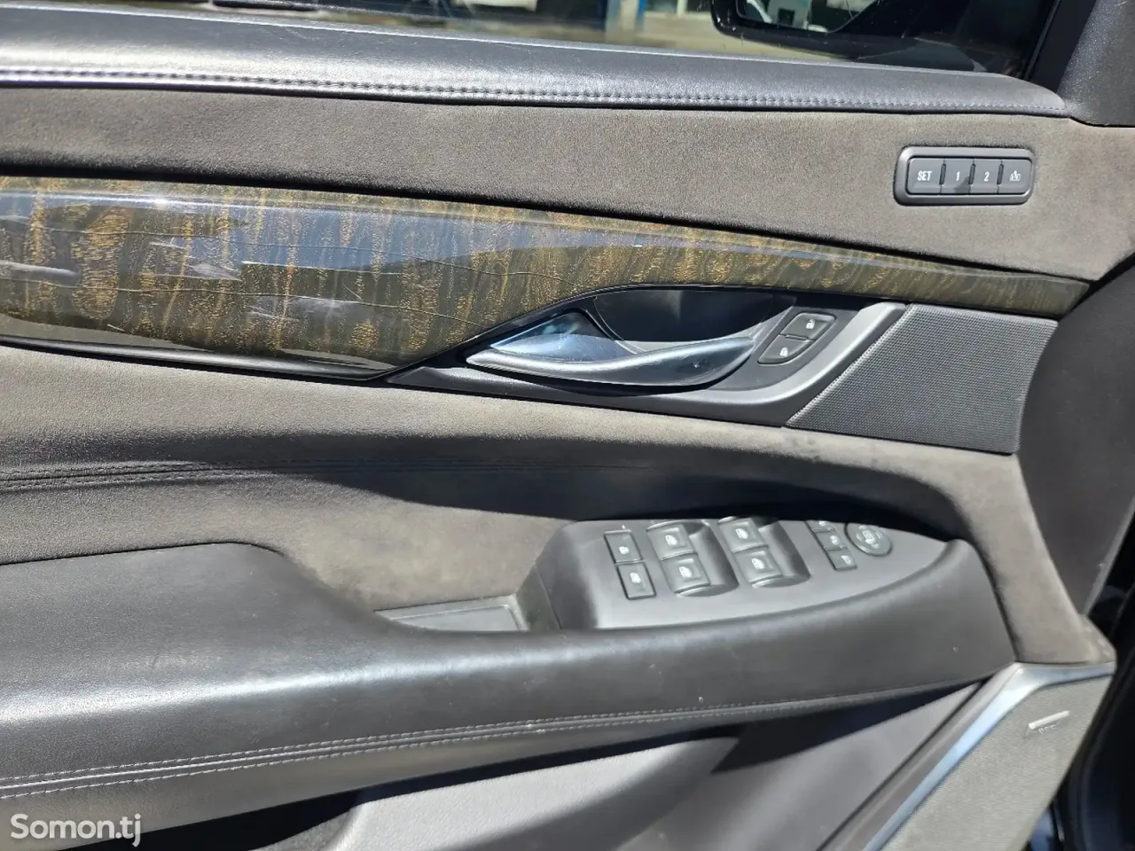 Cadillac Другая модель 2018 · 6.2 AT