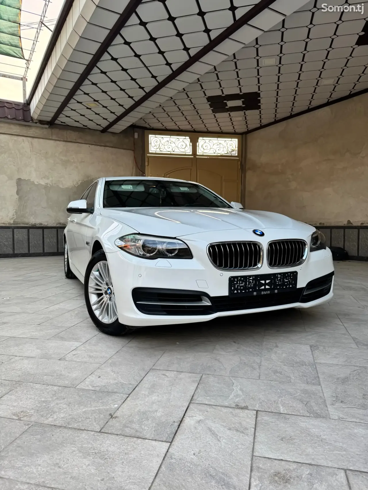 BMW 5 series 2014 · 2.0 AT