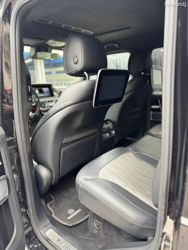 Mercedes-Benz G class 2021 · 6.3 AT