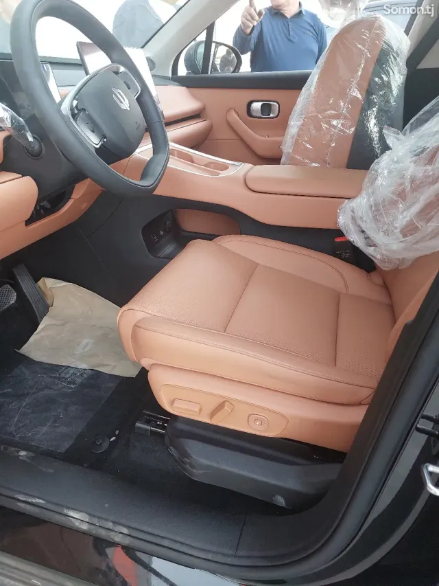 Leapmotor C16 2025 · 1.5 AT