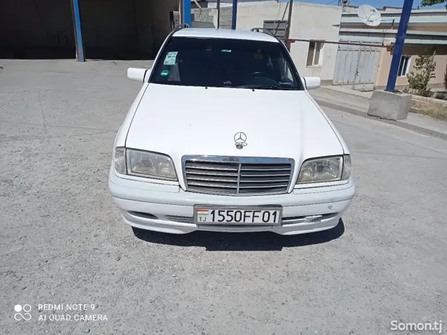 Mercedes-Benz C class 2000 · 2.4 AT