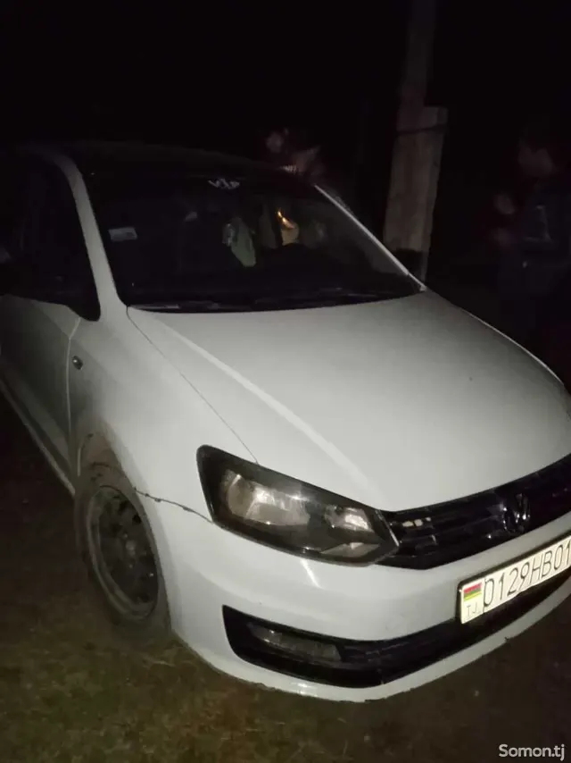 Volkswagen Polo 2019 · 1.6 AT