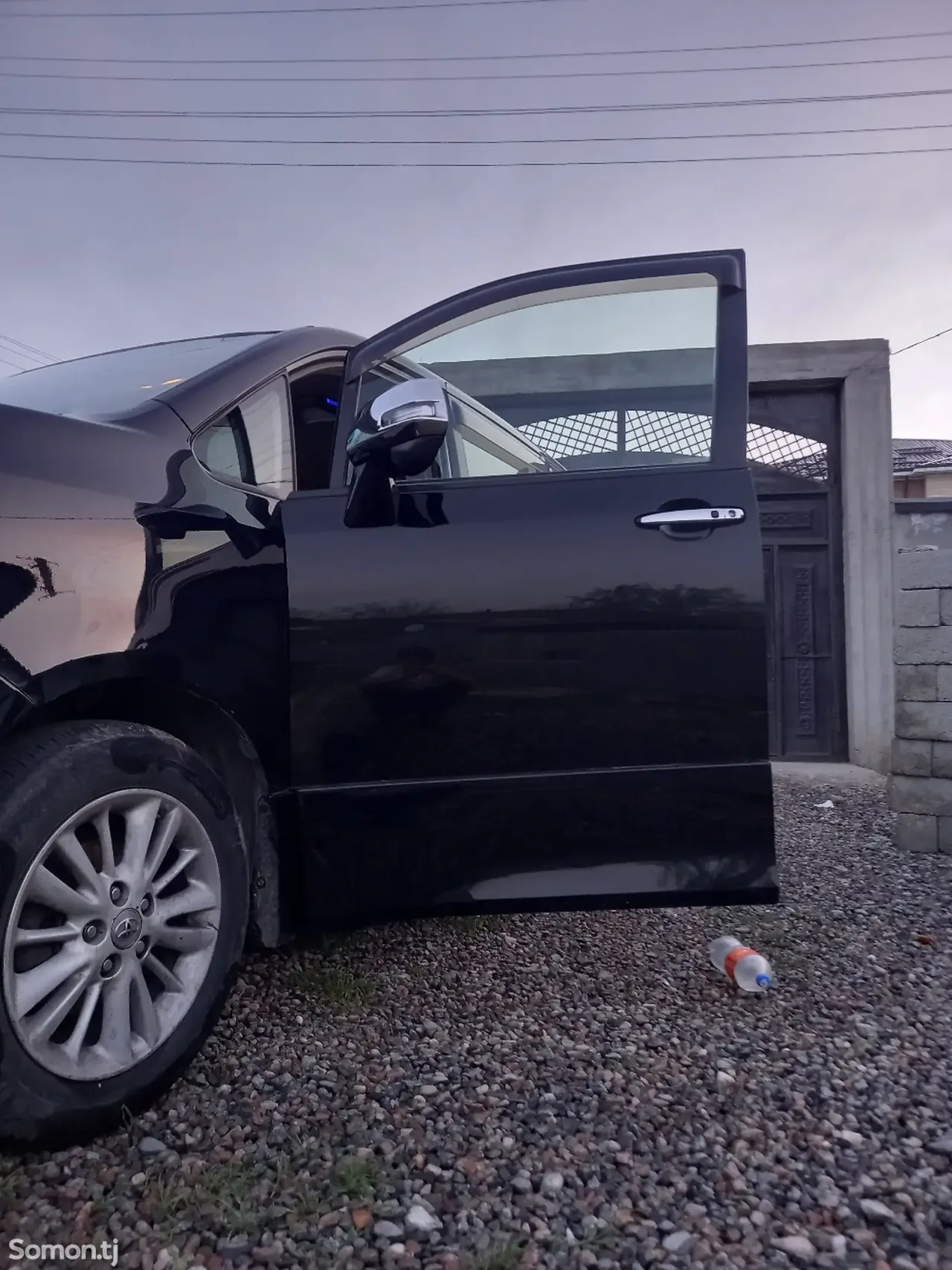 Toyota Voxy 2008 · 2.0 AT