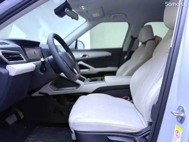 BYD Yuan Up 2025 · AT