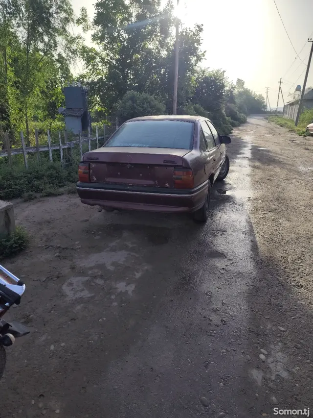 Opel Astra F 1993 · 1.6 MT