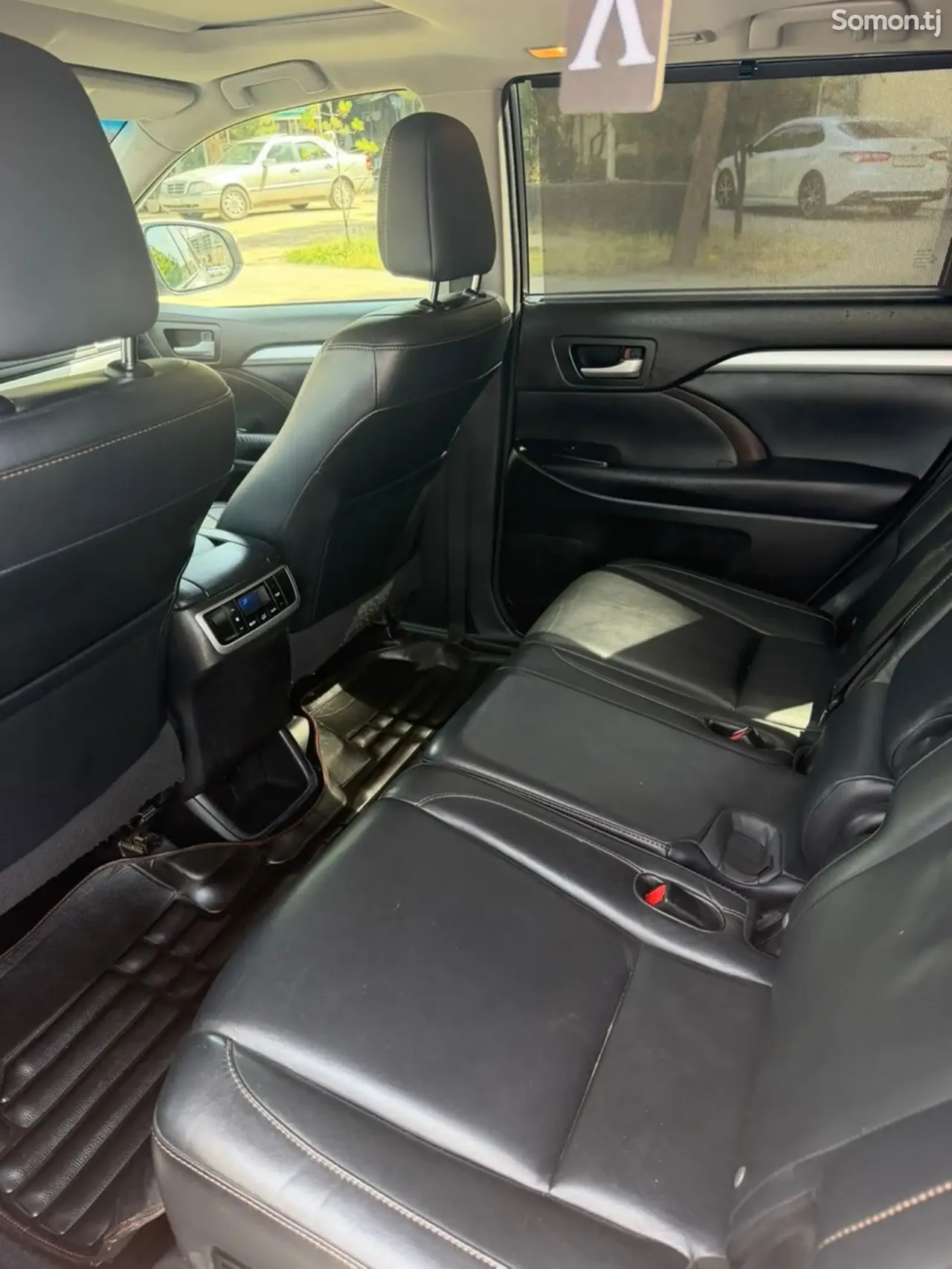 Toyota Highlander 2016 · 3.5 AT