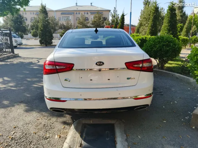 Kia K7 2014 · 2.4 AT