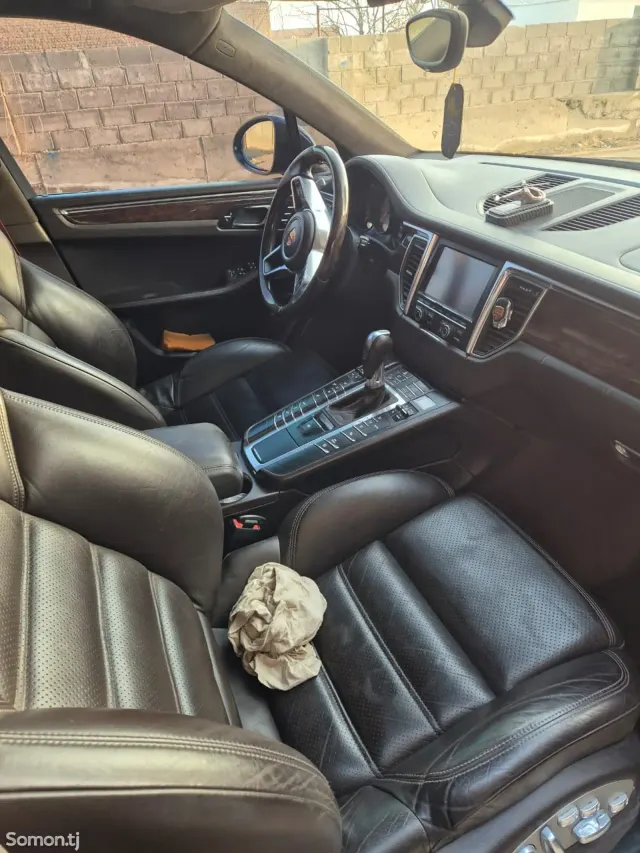 Porsche Macan 2014 · 3.6 AT