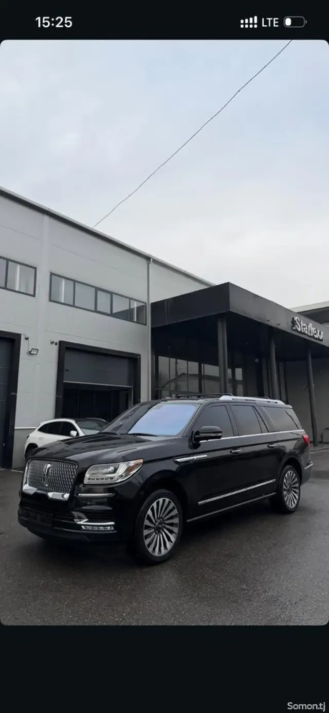 Lincoln Navigator 2019 · 3.5 AT