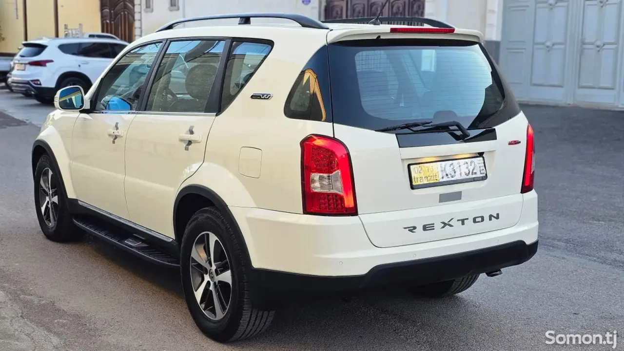 Ssang Yong Rexton 2016 · 2.0 AT