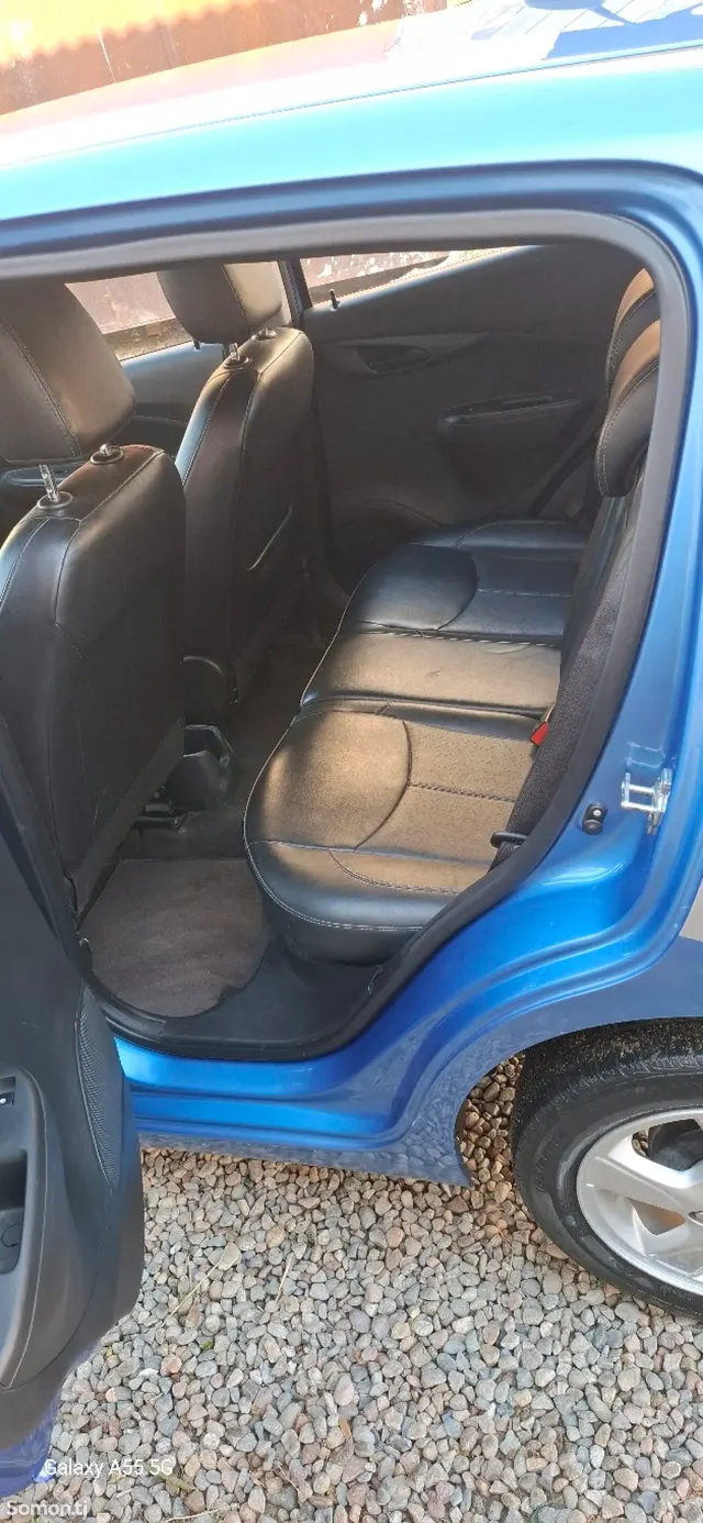 Chevrolet Spark 2016 · 1.0 AT