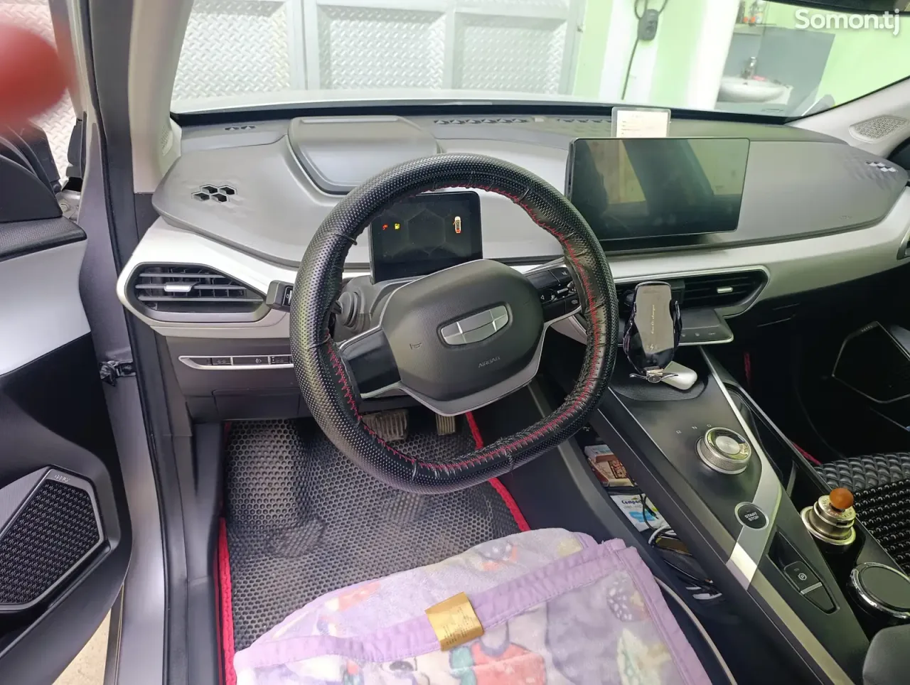 Geely Geometry E 2024 · AT