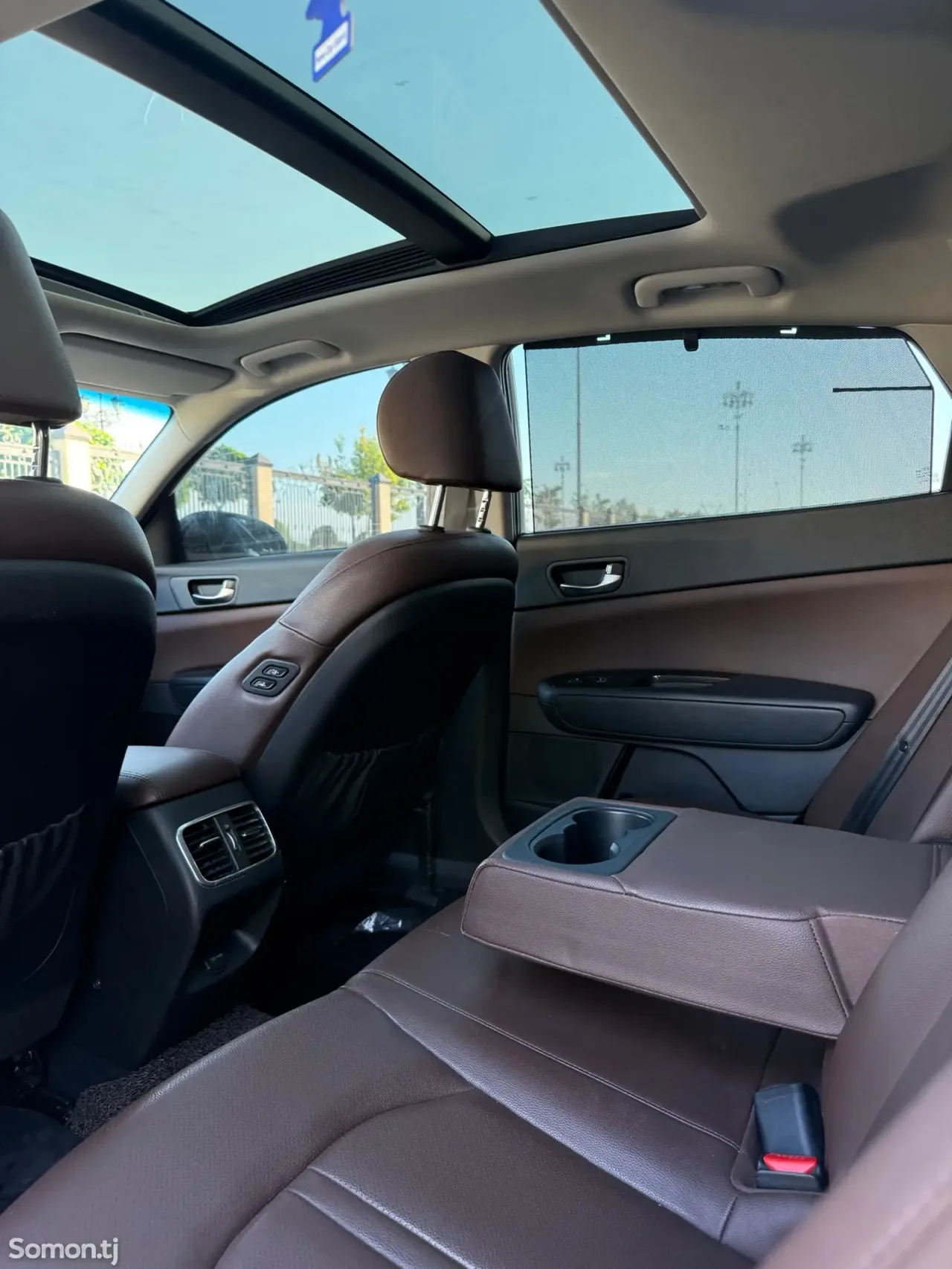 Kia K5 2015 · 2.0 AT