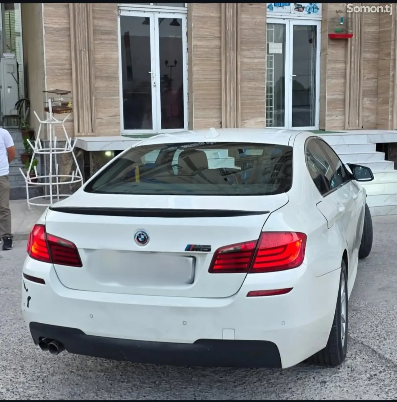 BMW 5 series 2011 · 2.0 AT