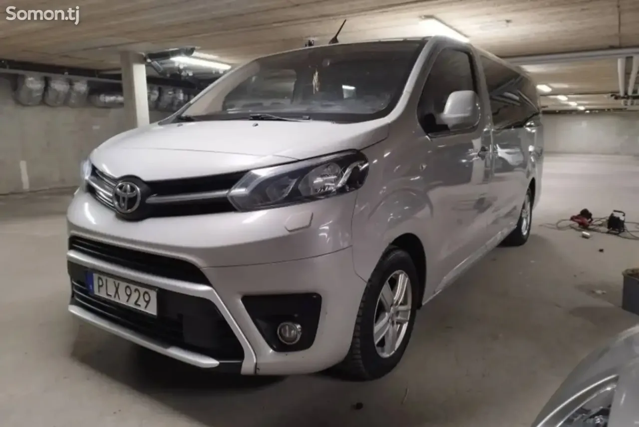Toyota ProAce 2017 · 1.6 MT