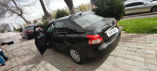 Toyota Yaris 2008 · AT