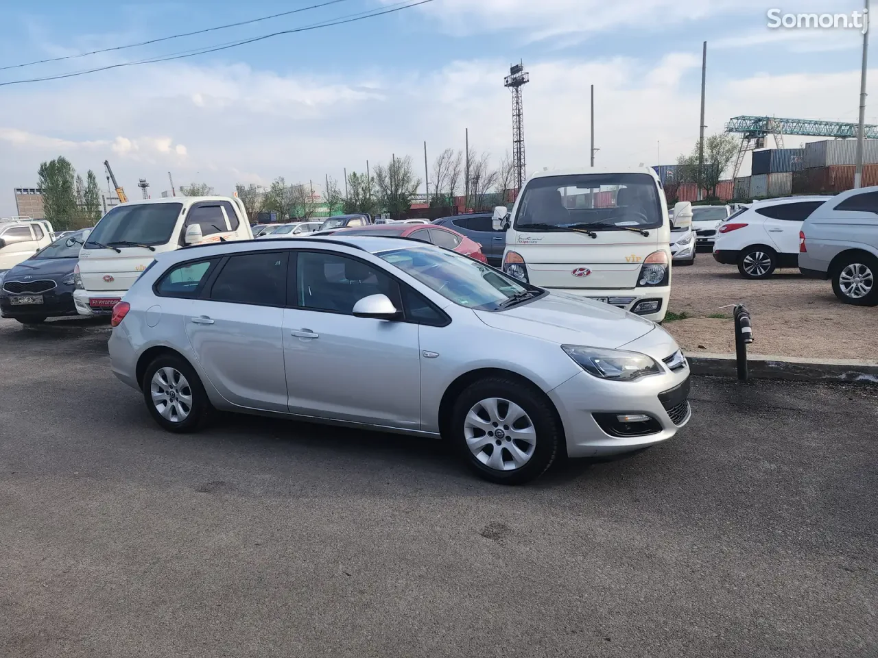 Opel Astra J 2014 · 1.7 MT
