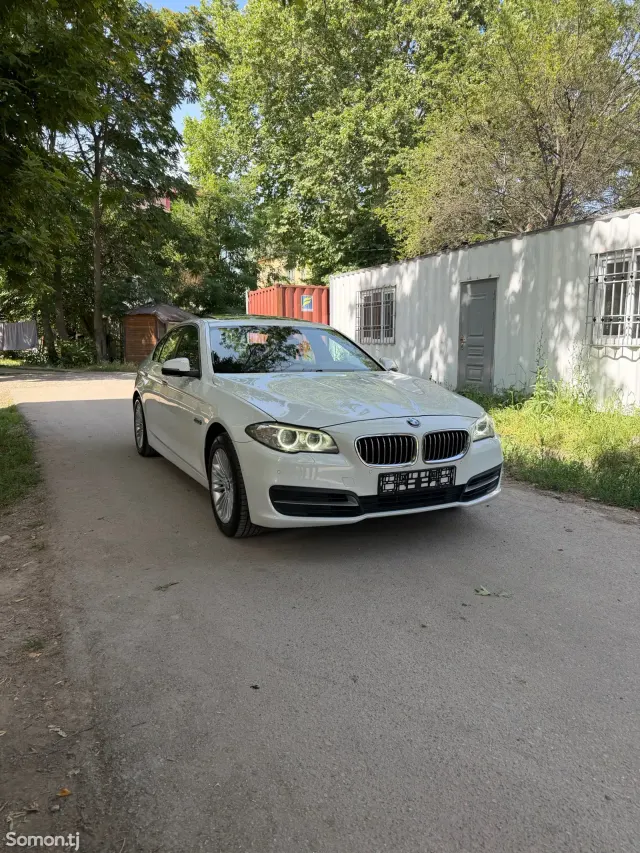 BMW 5 series 2015 · 2.0 AT