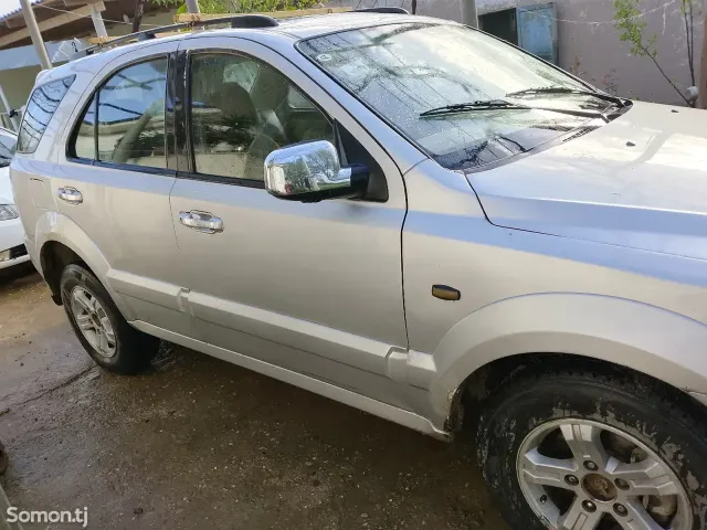 Kia Sorento 2007 · 0.6 MT