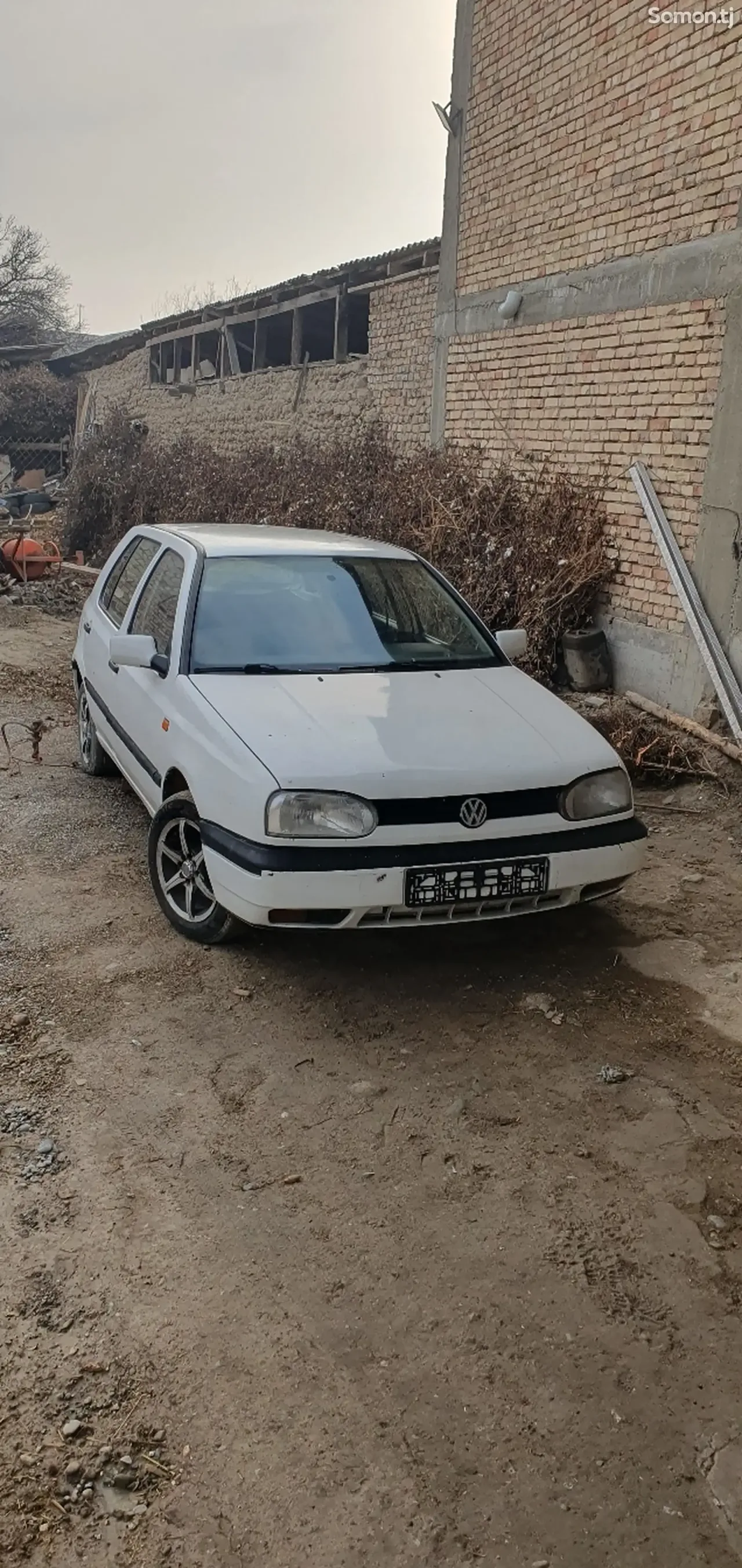 Volkswagen Golf 1995 · 1.4 MT