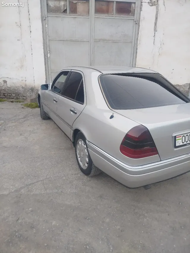 Mercedes-Benz C class 1994 · 1.8 MT