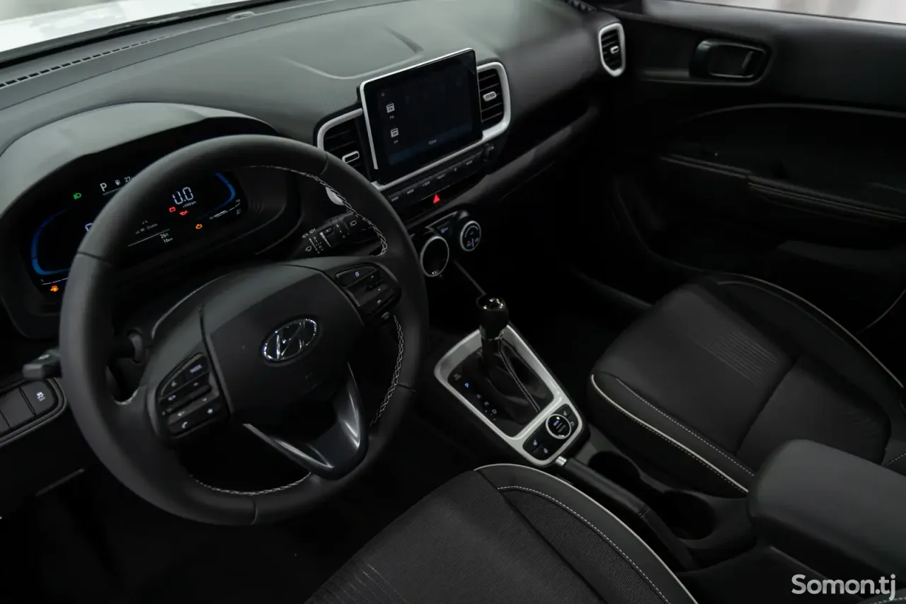 Hyundai Venue 2025 · 1.6 AT