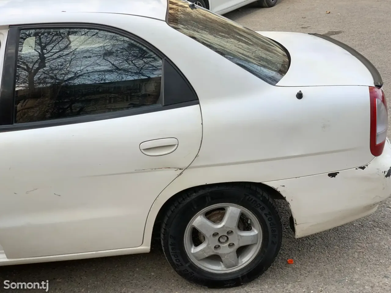 Daewoo Nubira 1997 · 1.8 MT