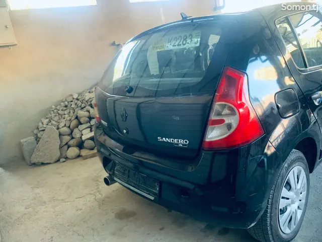 Renault Sandero 2012 · 1.3 MT