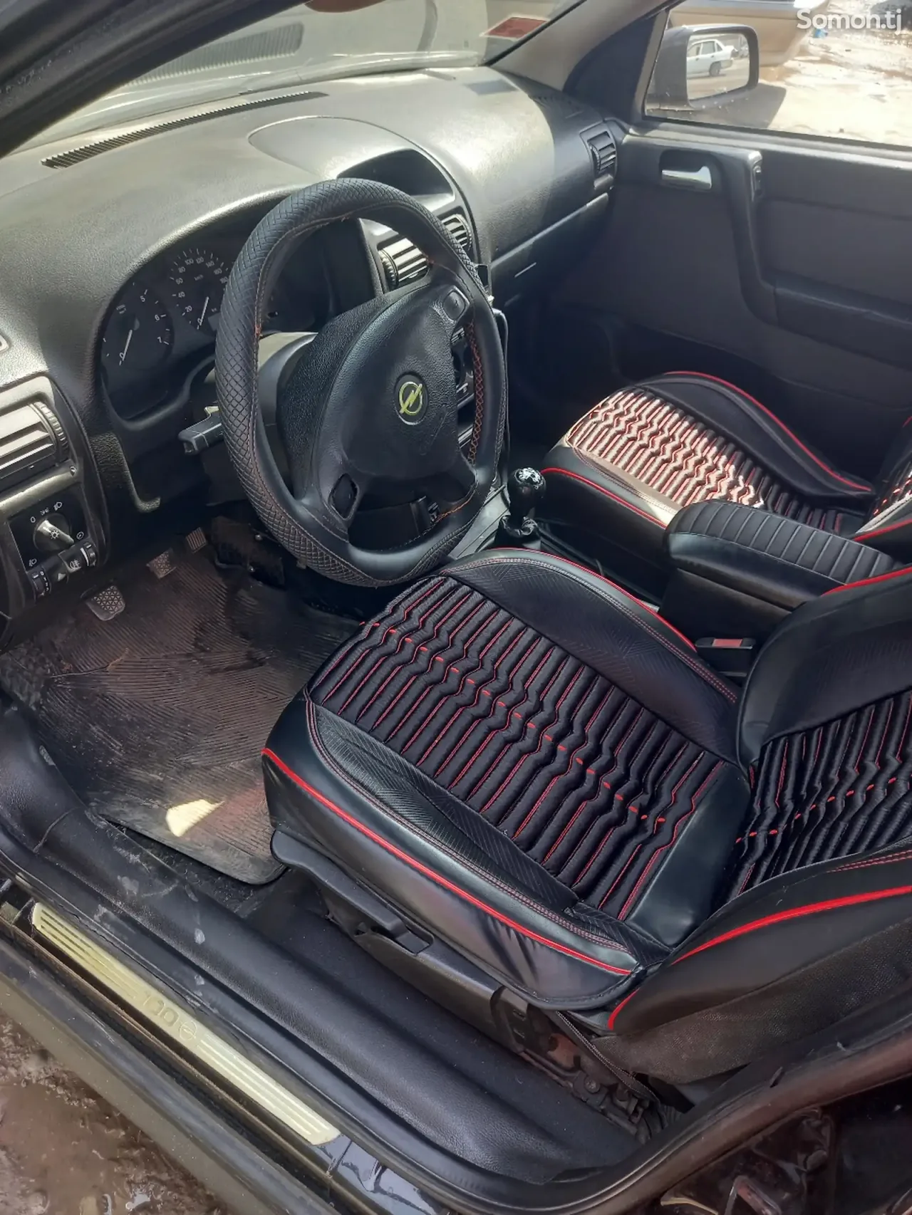 Opel Astra G 2000 · 1.6 MT
