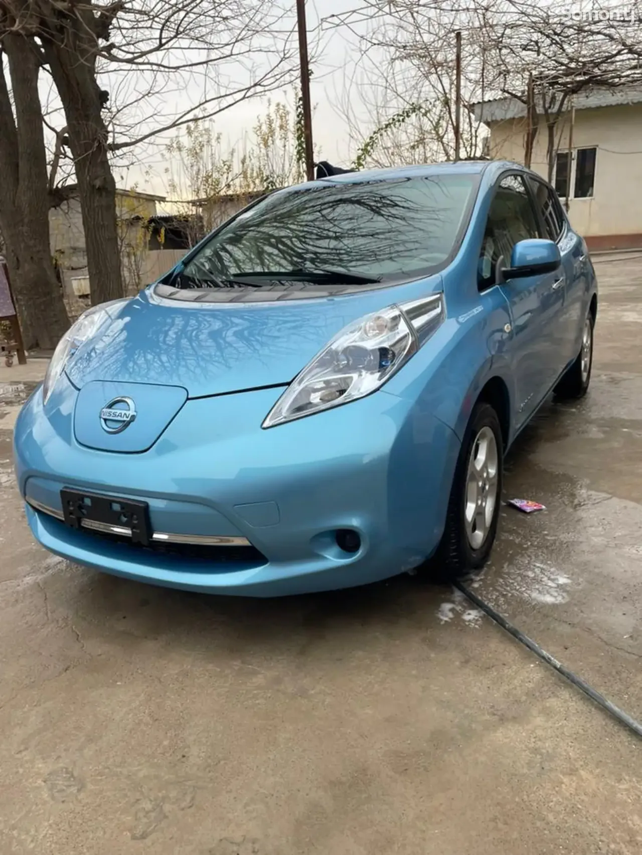 Nissan Leaf 2012 · AMT