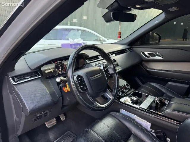 Land Rover Range Rover Velar 2021 · 3.0 AT