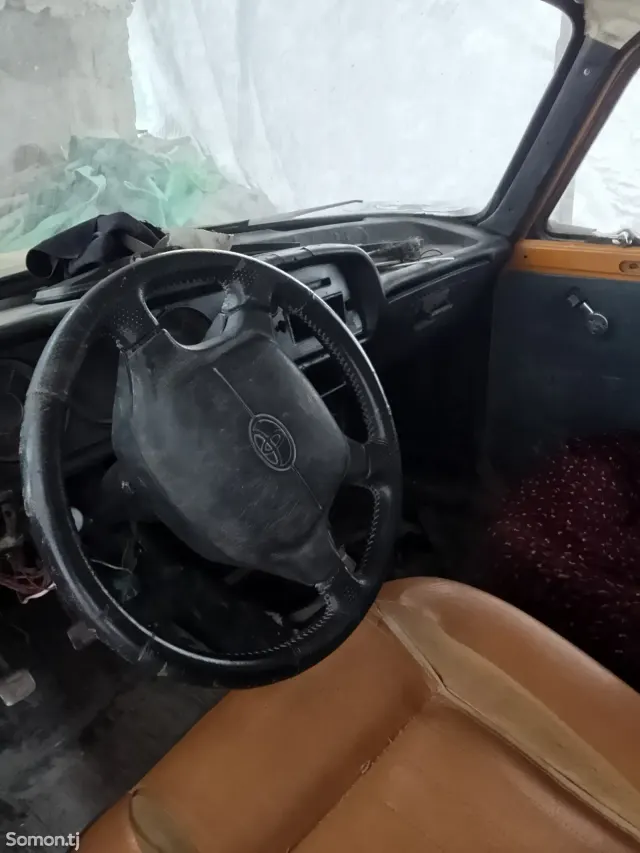 Москвич 2141 1986 · 1.4 MT